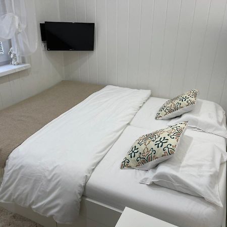 Cosy Apartmant In Hodonin Appartamento Esterno foto