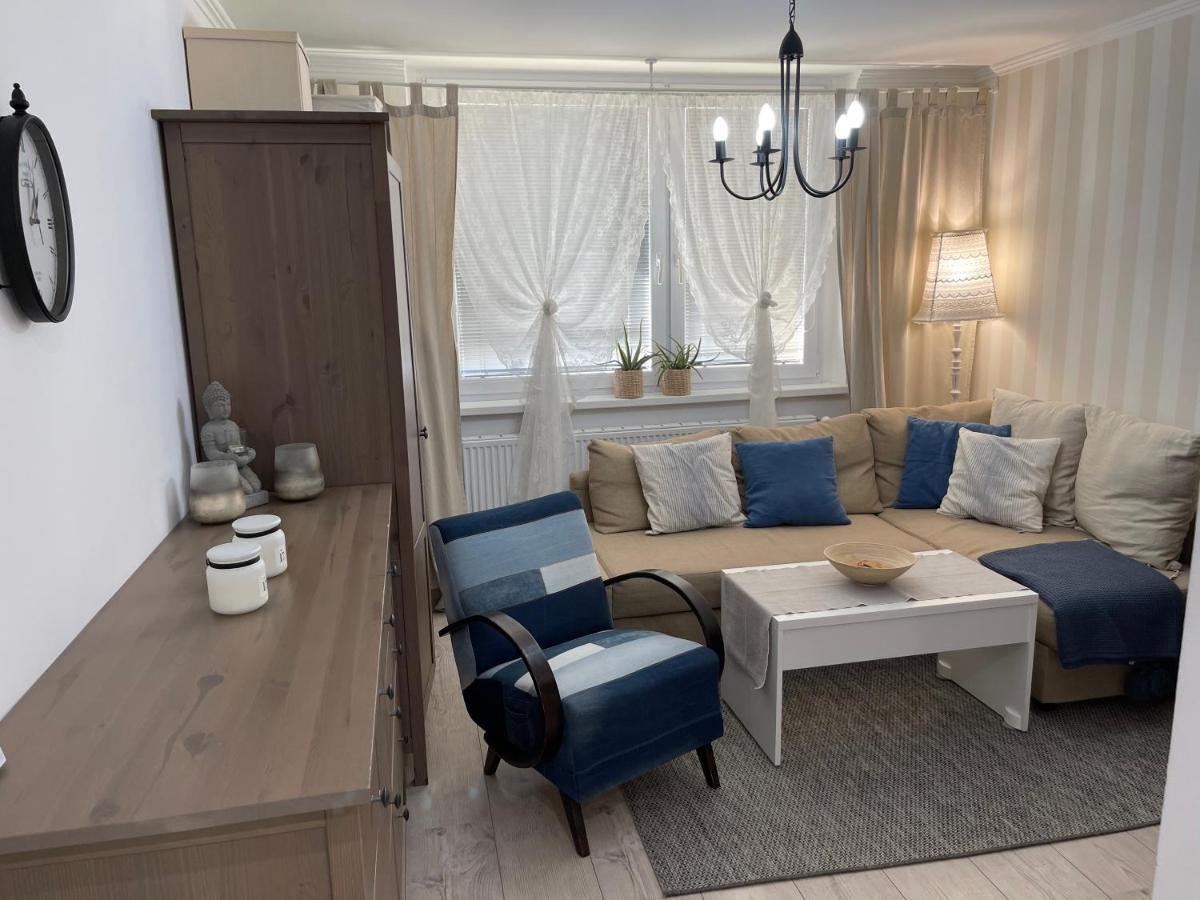 Cosy Apartmant In Hodonin Appartamento Esterno foto