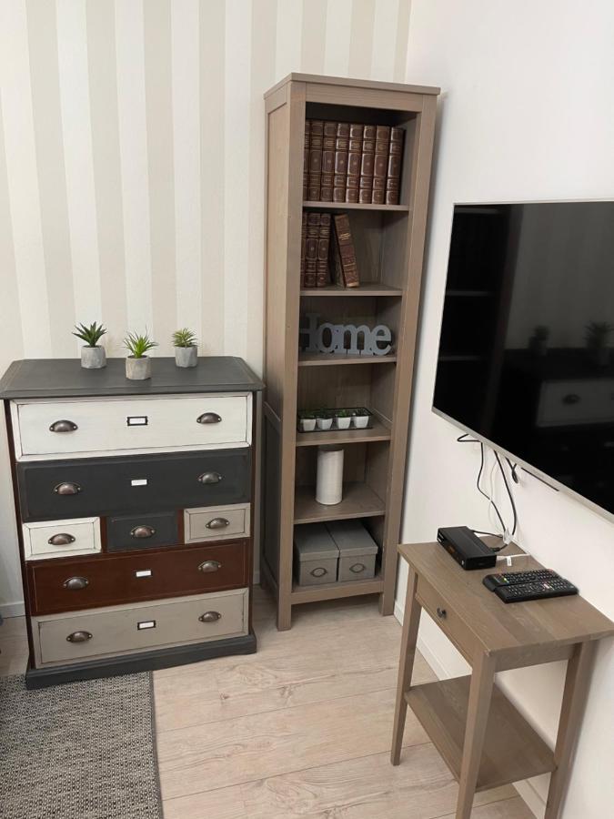 Cosy Apartmant In Hodonin Appartamento Esterno foto